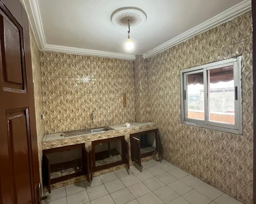 3 CHAMBRES SALON A LOUER ABIDJAN Riviera faya ephrata non loin du maquis le Dabou