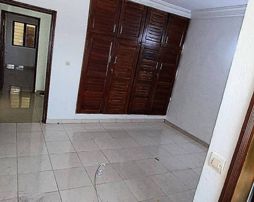 2 CHAMBRES SALON A LOUER ABIDJAN Bingerville  boulangerie épi d'or