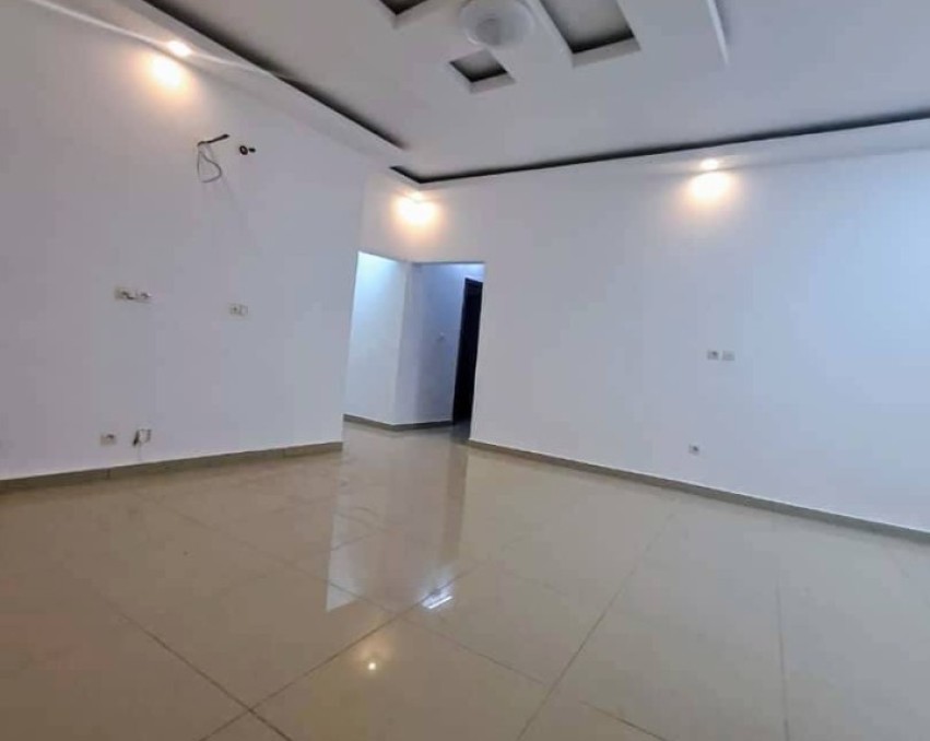 2 CHAMBRES SALON A LOUER ABIDJAN COCODY RIVIERA FAYA CITÉ SIR