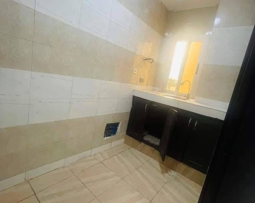 1 CHAMBRE SALON A LOUER ABIDJAN COCODY RIVIERA FAYA ROUTE ABATTA