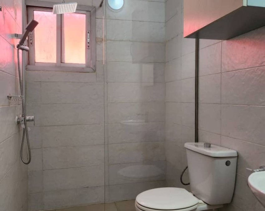 3 CHAMBRES SALON A LOUER ABIDJAN Cocody Riviera Faya centre