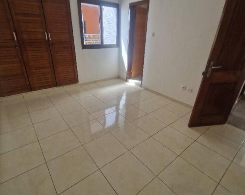 2 CHAMBRES SALON A LOUER ABIDJAN COCODY RIVIERA FEH KESSÉ