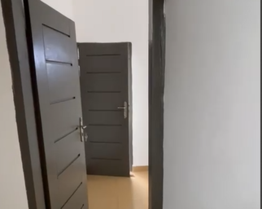 1 CHAMBRE SALON A LOUER ABIDJAN KOUMASS ZOÉ BRUNO QUARTIER  ( SOWETO )  hôtel Bauleme