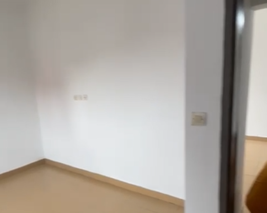 1 CHAMBRE SALON A LOUER ABIDJAN KOUMASS ZOÉ BRUNO QUARTIER  ( SOWETO )  hôtel Bauleme