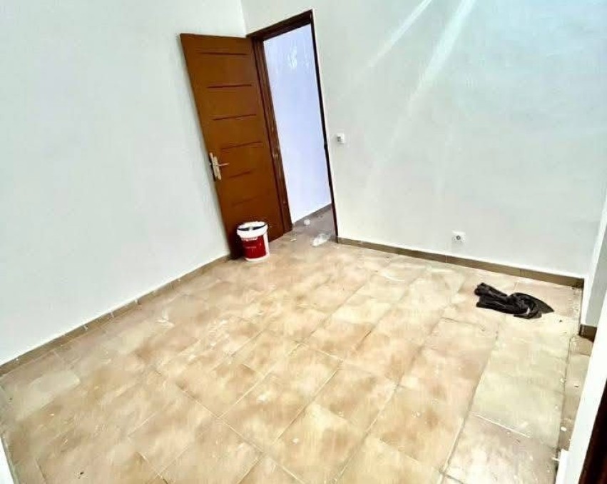 1 CHAMBRE SALON A LOUER ABIDJAN KOUMASSI ZOÉ BRUNO QUARTIER  ( SOWETO ) 