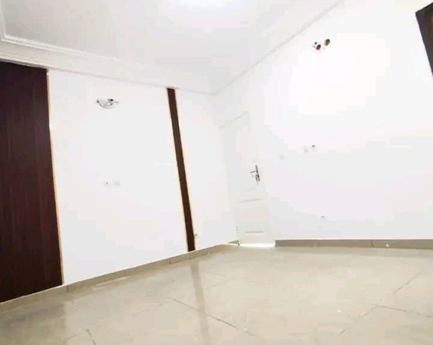 3 CHAMBRES SALON A LOUER ABIDJAN Cocody Rivera au feu du casino vers la pharmacie Andi